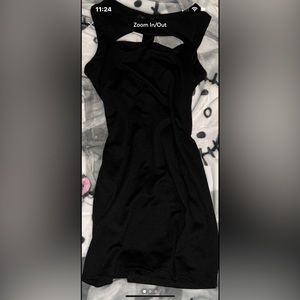 black bodycon dress
